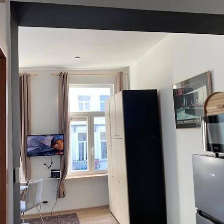 Magnifique Studio Au 2Eme Etage, A Proximite De La Gare Du Midi! Βρυξέλλες Εξωτερικό φωτογραφία